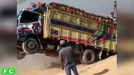 Best TRUCK Fails Compilation ★ Funny Truck FAIL Videos 2016 ★ FailCity