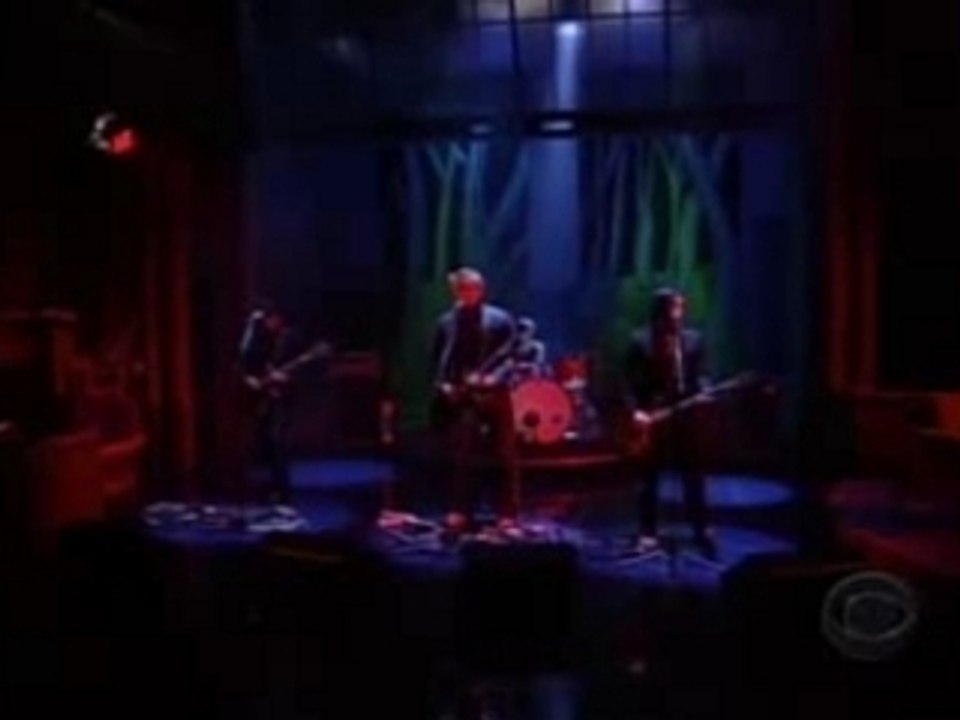 Queens of the Stone Age Little Sister (Live)