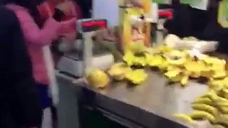 People brawl in store over certain issue