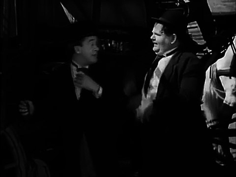 Pur si simplu geniali. Cand eram mica erau cel mai bun antidot la o durere de masea.