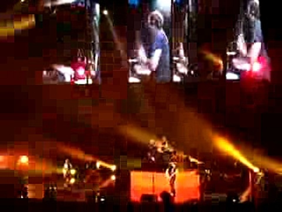 Muse - MK Ultra, Toulouse Zenith, 11/25/2009