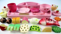 TOY CUTTING Japanese Bento Fish Fruits & Vegetables Velcro Lunchbox Playset