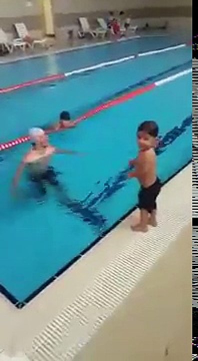 Acımasız amca - (Ufak çocuga bu yapılır mı)