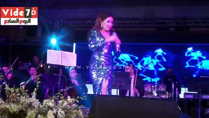 لطيفة تغنى "يا سيدى مسى" لايف