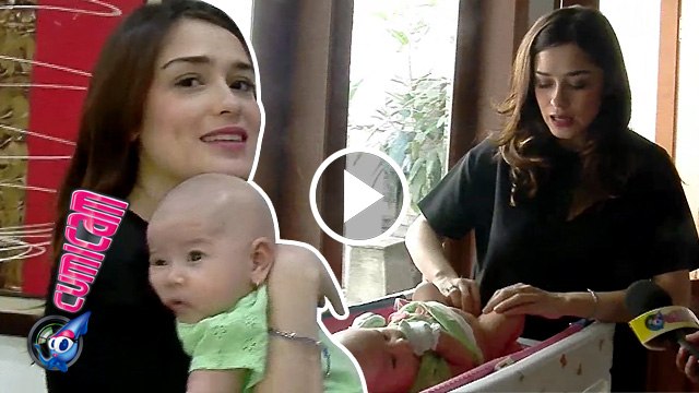 Yasmine Wildblood Ganti Popok, Baby Sera Ketawa - Cumicam 18 Desember 2016