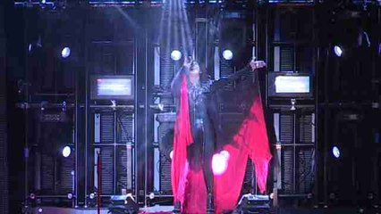 Malú llena el Palacio de los Deportes en el cierre de su "Tour Caos"
