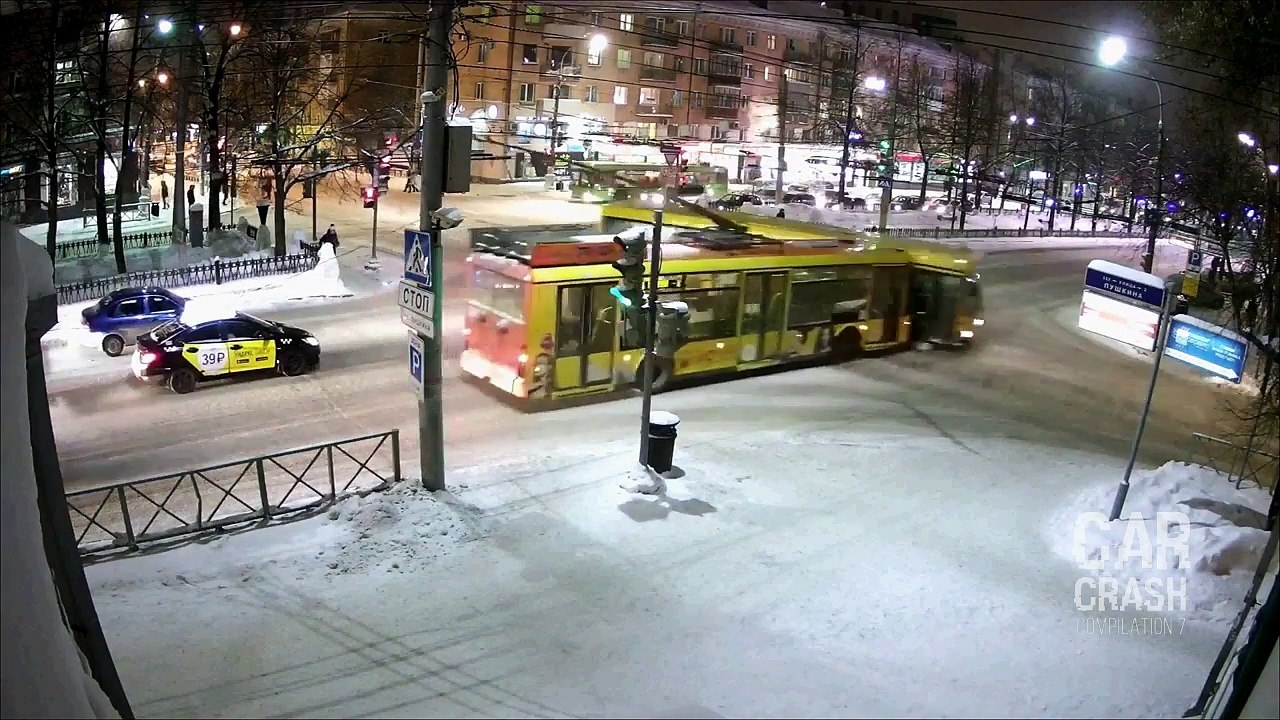 Car Crash Compilation 846 - December 2016 [HD, 1280x720p]