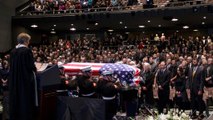Astronot John Glenn için cenaze töreni