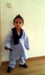 3 year old afghan girl latest singing tum hi ho (aashiqui 2) by Dailyfan
