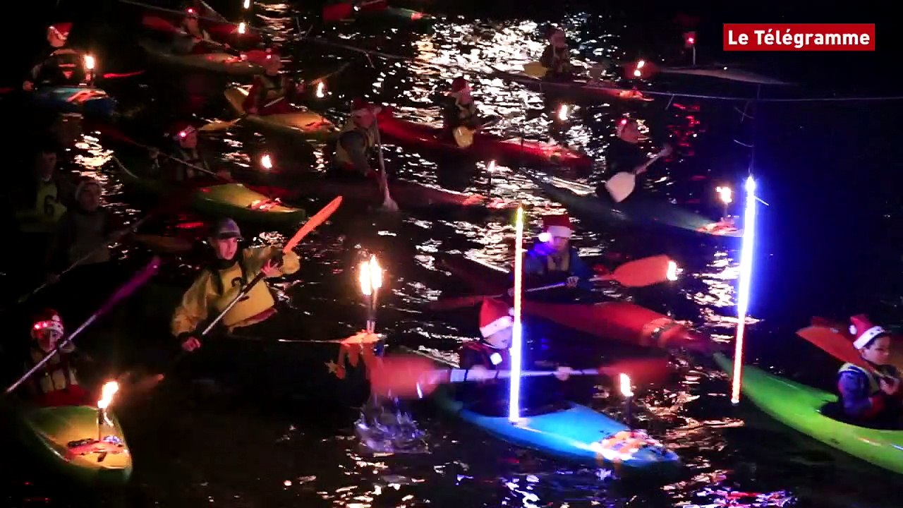 Landerneau. Le Père Noël arrive en bateau