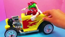 M&M Spender Hot Rod Car - M&M Toy Candy dispenser - Speelgoed, cadeautjes