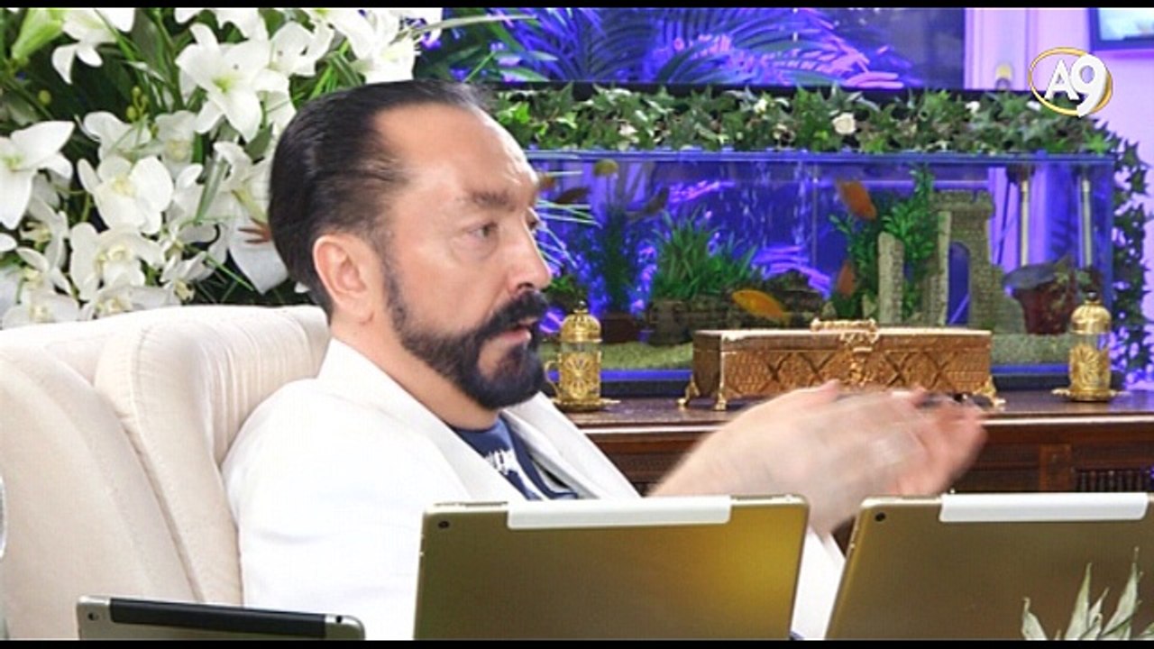 İstiyorlar ki terör saldırısı olduğunda çekingen tavır alalım. Milletçe yılmayız ve tek bir çakıl taşı vermeyiz.