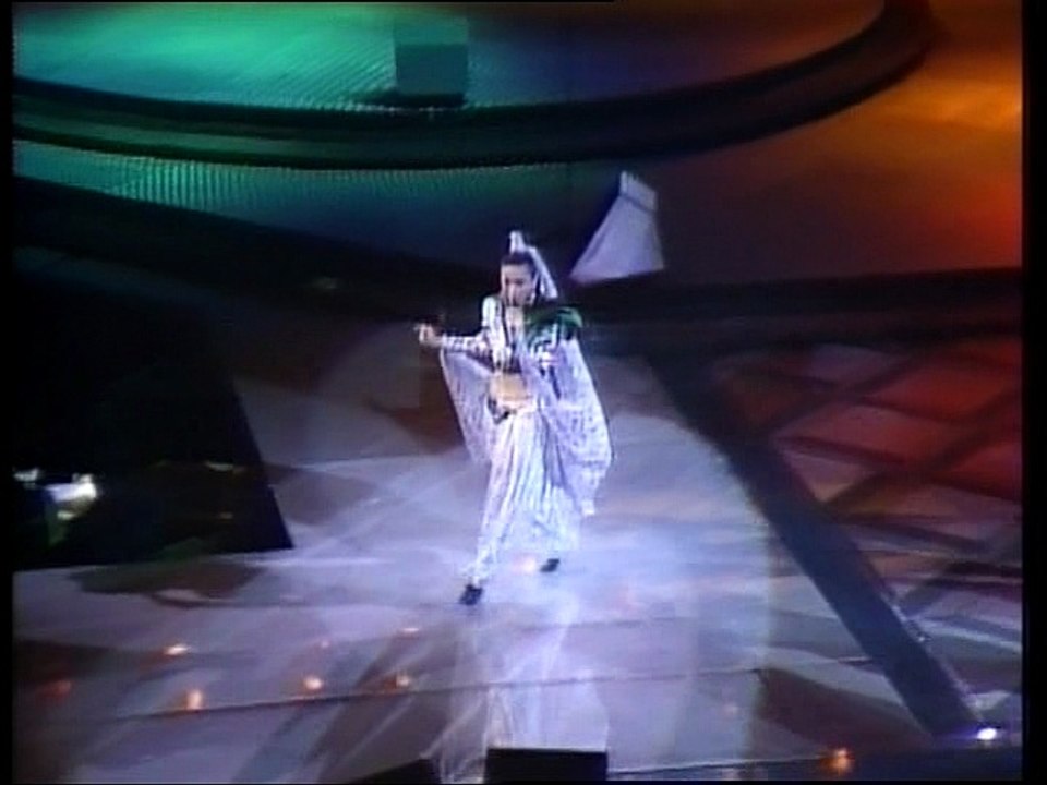 百變梅艷芳再展光華87-88演唱會: 03.妖女