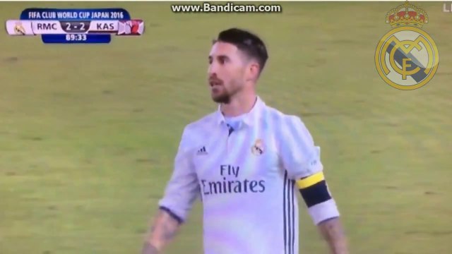 Big scandal. Sergio Ramos gets away with not receiving a second yellow card in FIFA Club Cup final