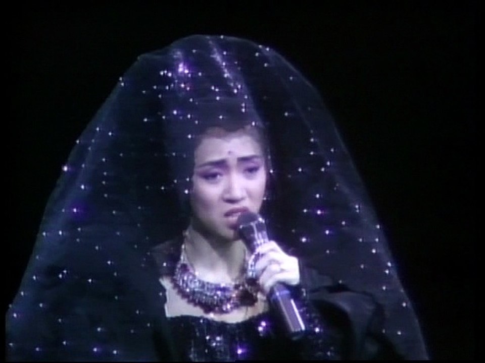 百變梅艷芳再展光華87-88演唱會: 15.傷心教堂