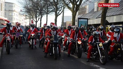 Brest. Manifestation de Pères Noël motards