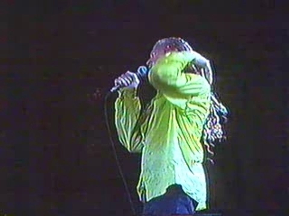 simply red live in rio something got me started