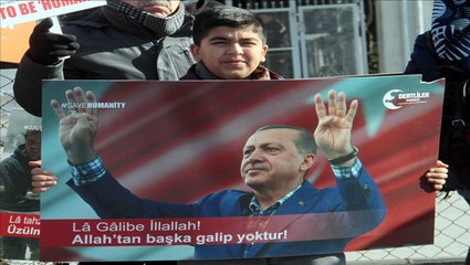 BM binası önünde 'Halep' protestosu