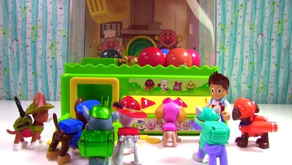 Paw Patrol Play Anpanman Waku Claw Machine for Toys - Rubble is Trapped Inside | Fizzy Toy Show