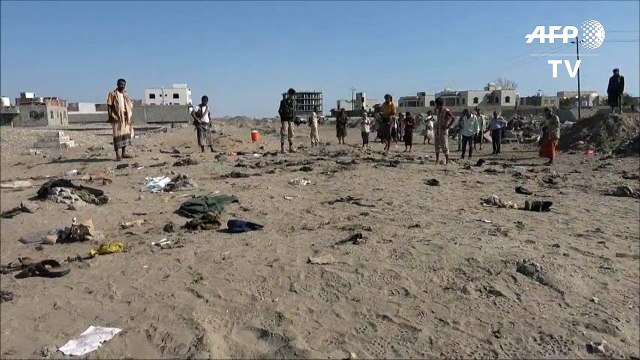 Scores of Yemeni soldiers killed in IS-claimed bombing