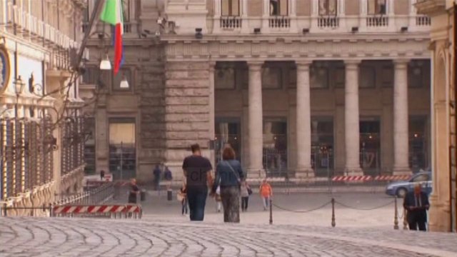 Itali, foshnja e braktisur shpëtohet nga shqiptari - Top Channel Albania - News - Lajme