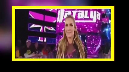 WWE SMACKDOWN 10-25-16 Nikki Bella vs Natalya