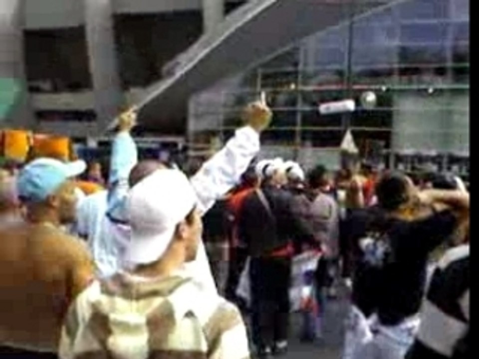 Arrivée devant le parc des putes