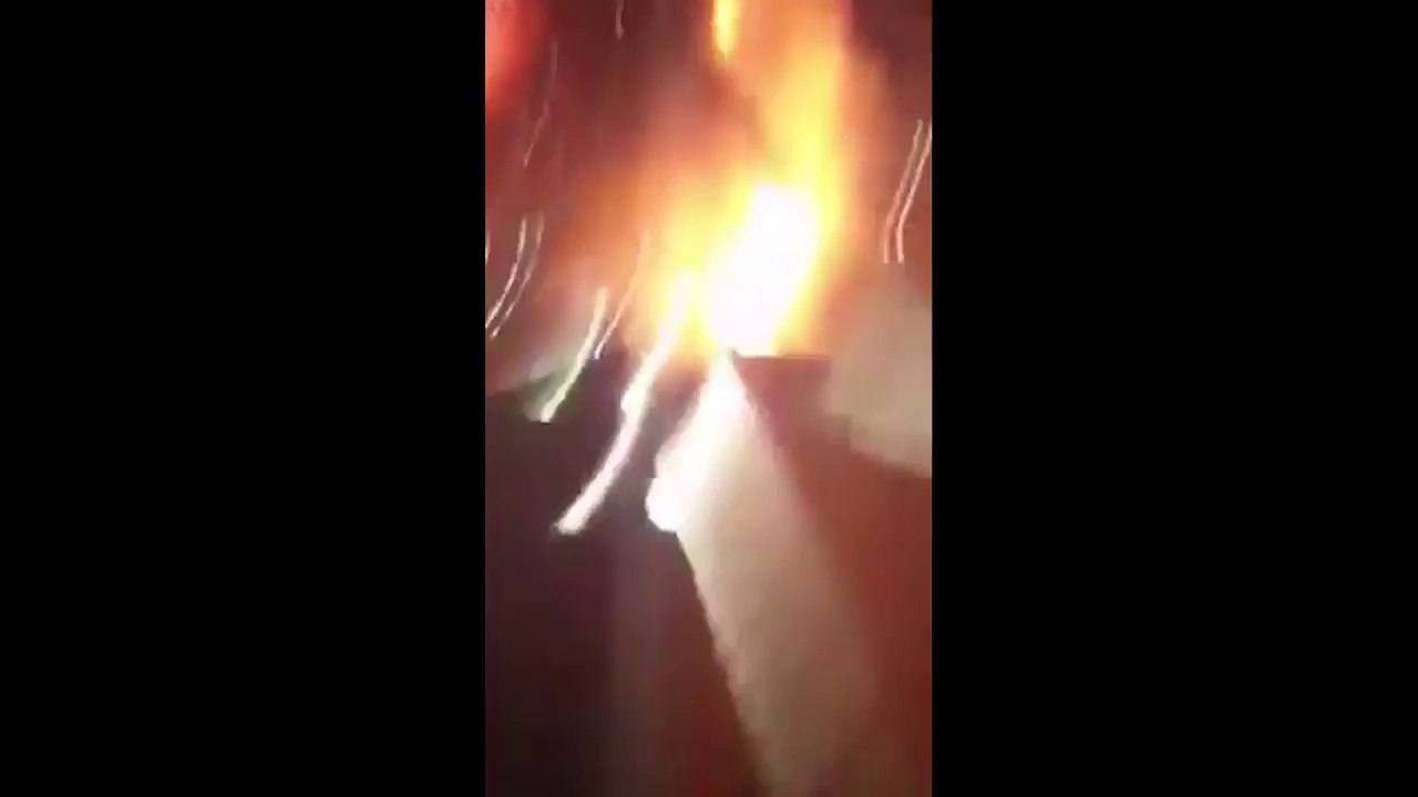 Explosion d'un camion citerne d'essence sur l'autoroute à Baltimore Maryland