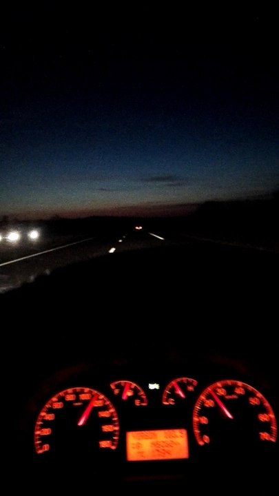 OVNI filmé par un automobiliste près de Paris !