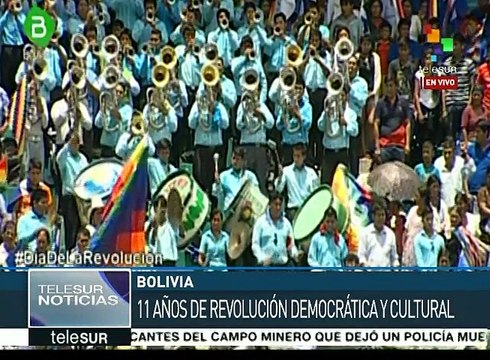 Celebran bolivianos 11 años de Revolución Democrática y Cultural