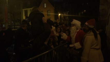 Le Père Noël est descendu du viaduc