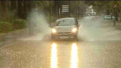 El temporal obliga a cortar carreteras en Valencia, Murcia y Andalucía