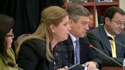 Konsultimet për mbetjet - Top Channel Albania - News - Lajme