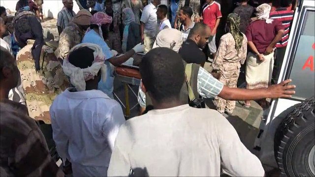 Mueren 48 soldados en atentado de yihadistas del EI en Yemen