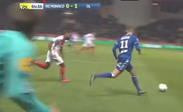 Passe décisive de Rachid Ghezzal pour Valbuena face à Monaco (0-2)