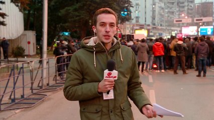 VMRO-DPMNE-ja proteston përpara KSHZ-së, militantët partiak në mbrojtje të “fitores”