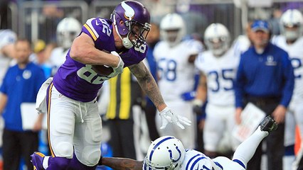 Rudolph hangs onto catch to pick up a 1st down