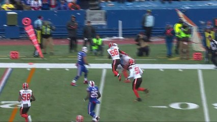 Tyrod Taylor scrambles for 28 yards