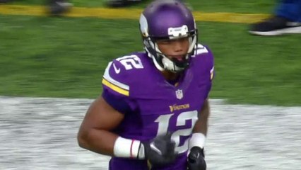 Bradford finds Charles Johnson for 17 yards
