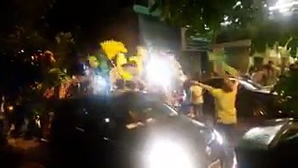 TREMENDO festejo a la salida de Ideas