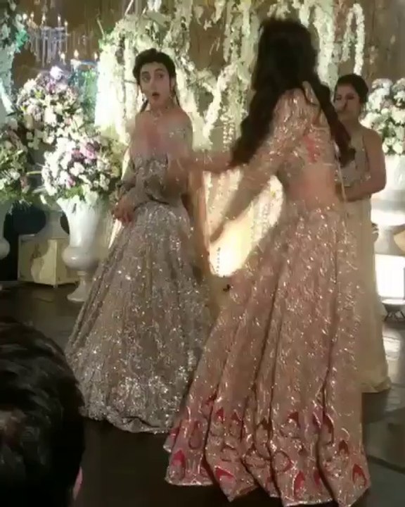 Mawra Dance with Urwa on her Walima Wedding