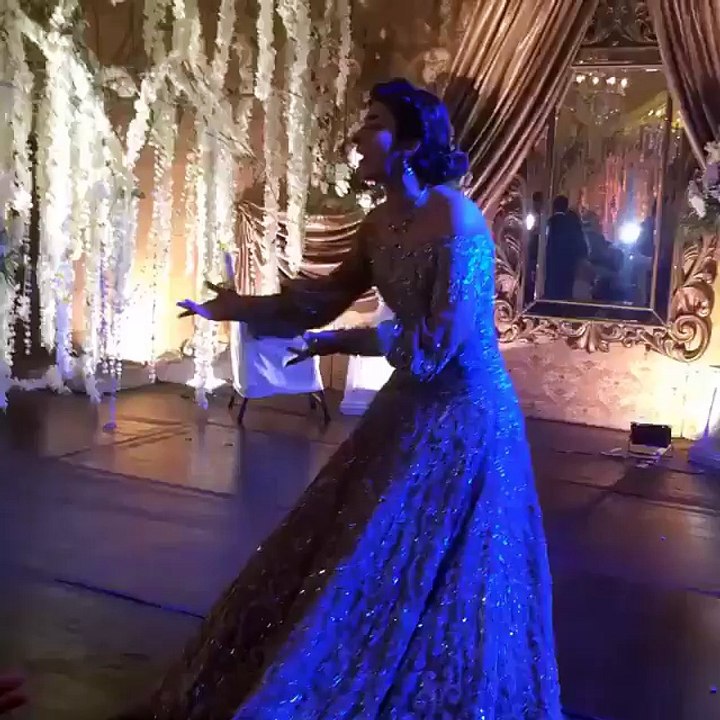 Urwa Dancing with Resham