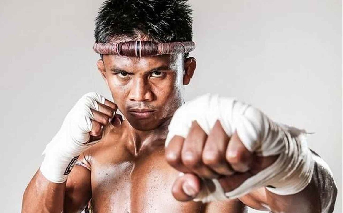 Entrenamiento de Muay Thai de Buakaw