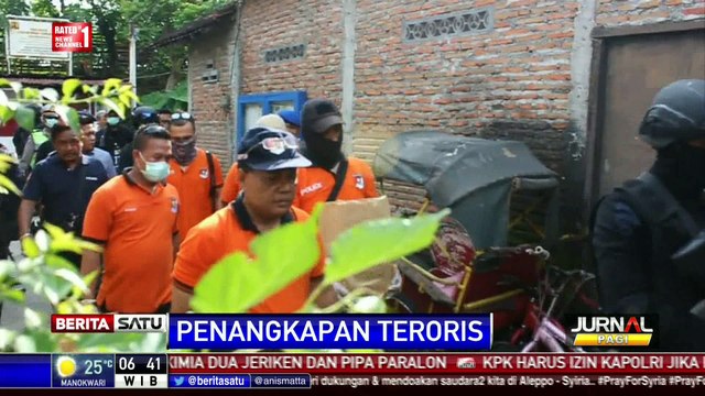 Densus 88 Geledah 2 Rumah Teroris di Solo