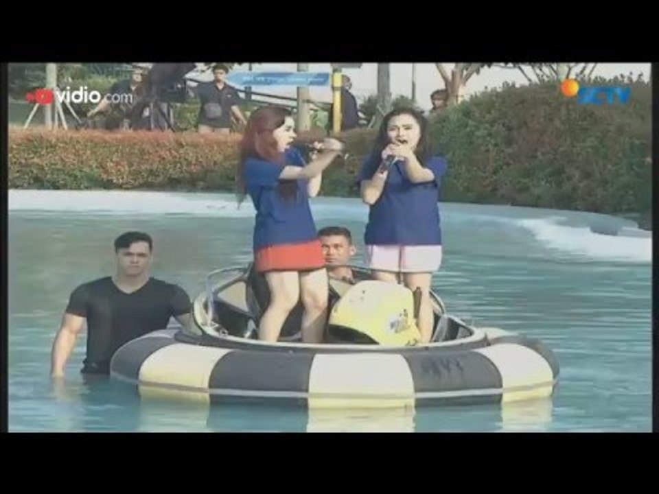 2 Putri Bahar - Baper (Live on Inbox)
