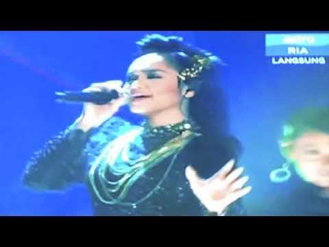 Siti Nurhaliza (Dato) Sing Mistikus Cinta, Gemuruh, Sejati at Mania Astro 20 May 2012