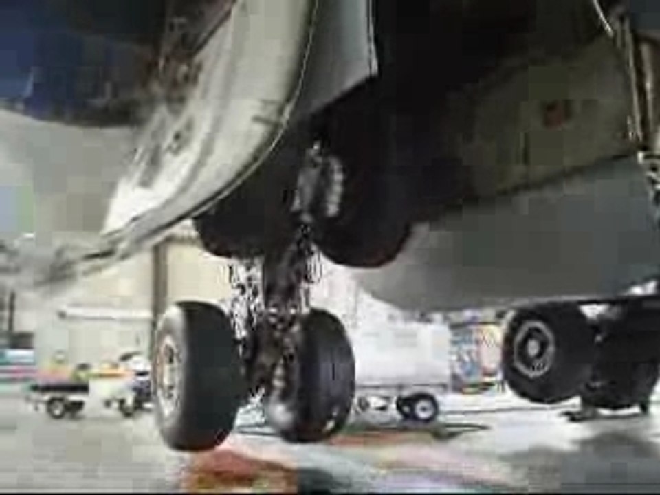 Airbus A340-600 Gear Swing