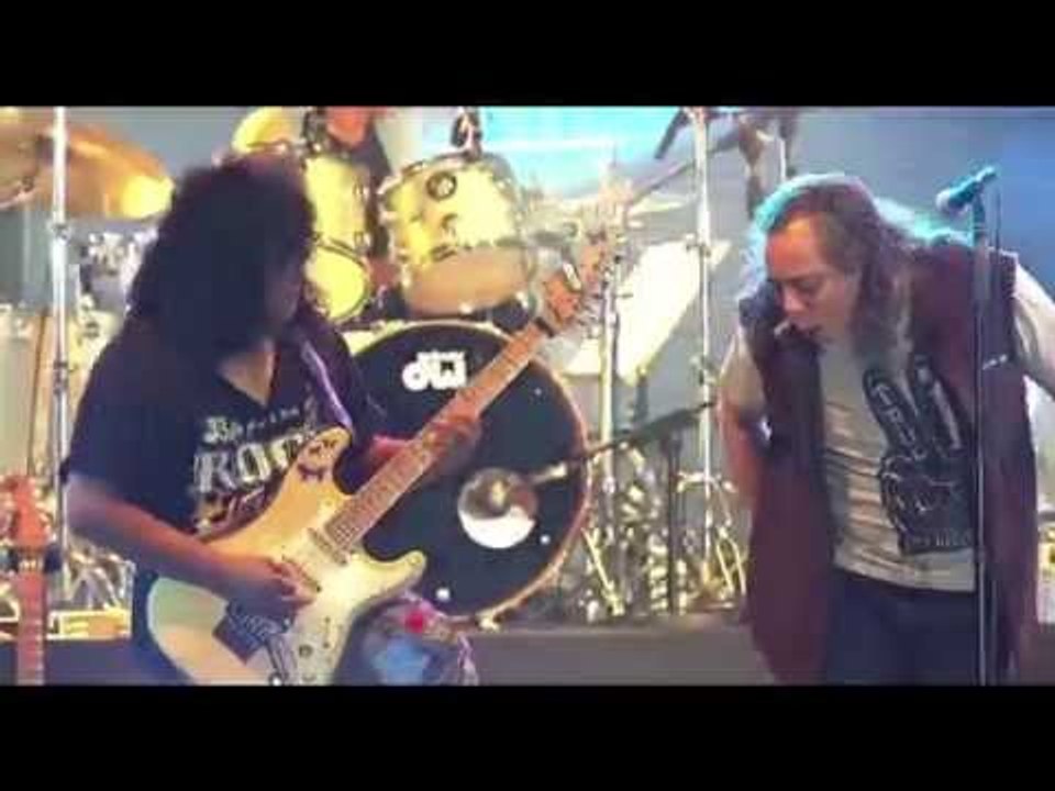 Konsert 2 Raksaksa Sweet Charity - Sejuta Wajah (Official Video)