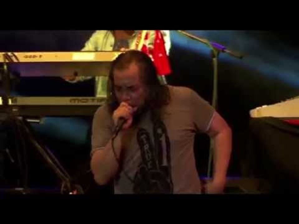 Konsert 2 Raksaksa Sweet Charity - Penunggu (Official Video)