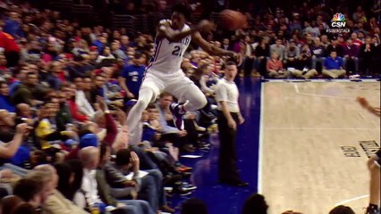 Joël Embiid en mode cascadeur